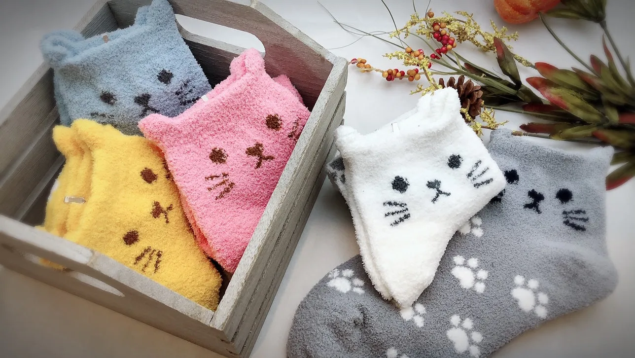 Cute Cozy Warm | Women Teen Girls | Crew Socks | 5 Pairs | (Cat Paws)