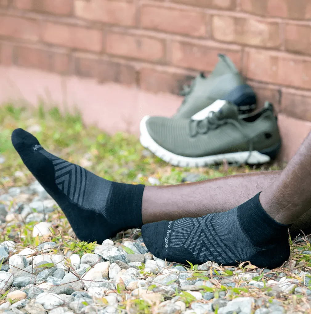 Run Quarter Ultra-Lightweight Running Socks