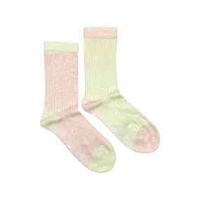 Women's Blushing Daisies Camp Socks